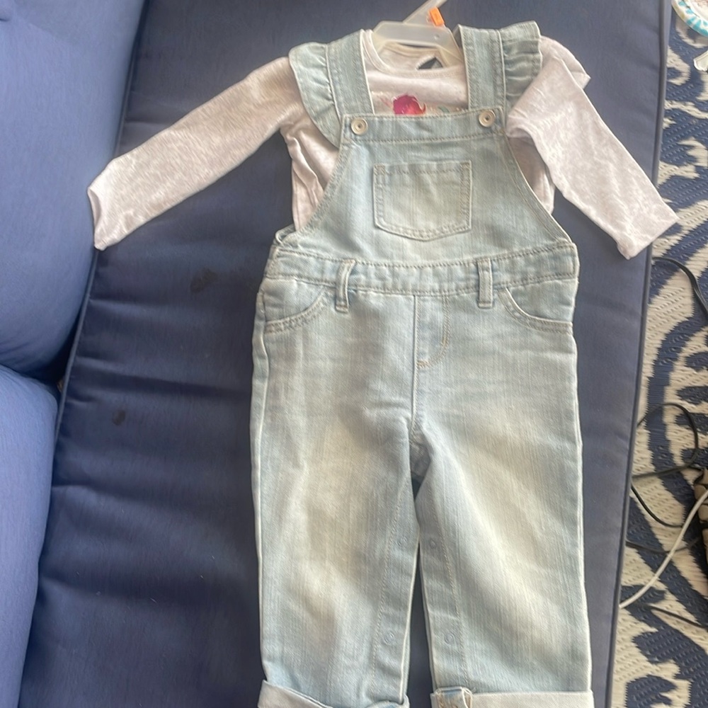 Children’s place two piece set (New without tags)